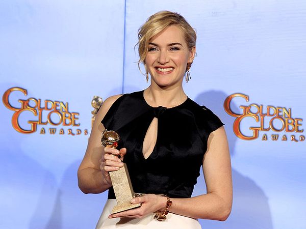 Kate Winslet Raih Golden Globe 2012