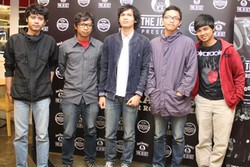 Lipstik Lipsing Rilis Mini Album Bersama Band Asal London