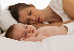 Agar Tak Ganggu Pernapasan, Bayi Sebaiknya Tidur Sendirian