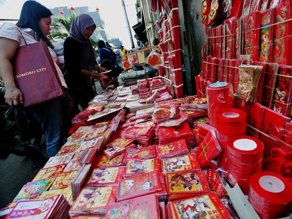 Petak Sembilan Merah Menyala