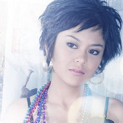 Mengenang Sosok Ceria Valia Rahma