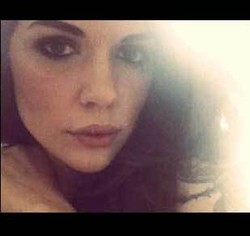 Supaya Tampil Menawan di Foto Profil Facebook