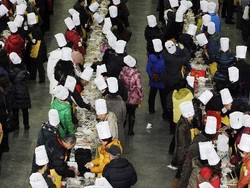 2,012 Orang Sambut Imlek dengan Bikin Dumpling