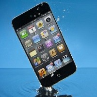 Samsung & Apple Bikin Ponsel Anti Air?