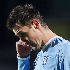 Kisah Klose dan Tukang Pos yang Mencium Kakinya