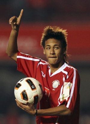 Barca Isyaratkan Akan Rekrut Neymar di 2014