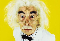 Alis Mata Masih Hitam Tapi Rambut Kepala Sudah Beruban