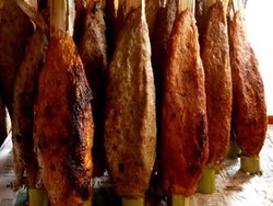 Sate Bandeng: Makan Ikan Tanpa Duri
