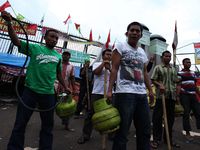 Petani Bawa Bom Tabung Gas, Polisi Kalah