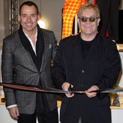 Dave Furnish Tak Terima Elton John Kalah dari Madonna 