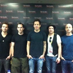 Tiga Kali ke Jakarta, Simple Plan Cuma Bisa Terima Kasih