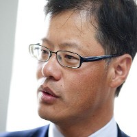 Google & Facebook Picu Kemunduran Jerry Yang?