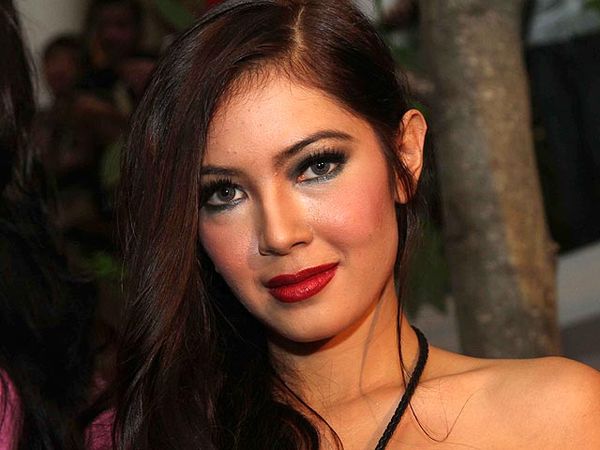 Si Pemalu Ratna Galih