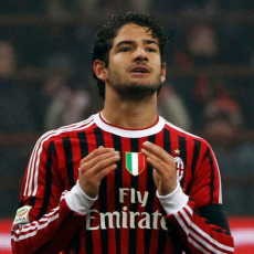 Ancelotti Belum Menyerah Kejar Pato