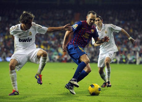 Madrid Lawan Berat, tapi Barca Akan Lolos