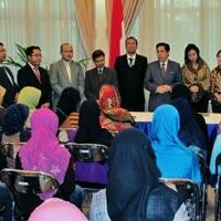 Sekolah Mengangkat Harkat TKW Bermasalah