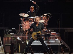 Album Baru Bruce Springsteen Akan Menampilkan Tom Morello
