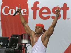 LL Cool J Ditunjuk Sebagai Host Grammy Awards 2012