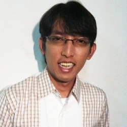 Apoy Wali Gendong Anak Tiap Jam 3 Pagi