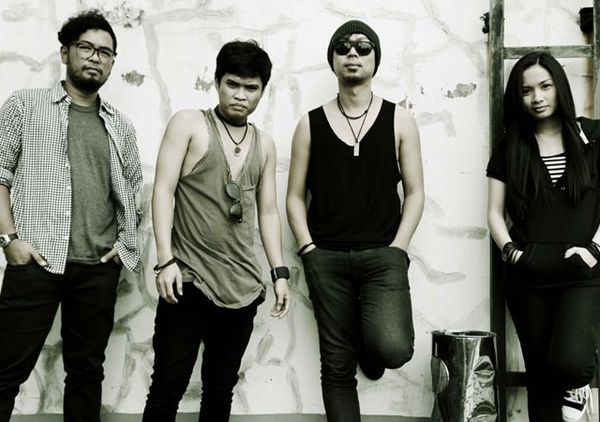 Cokelat dan Vokalis Baru