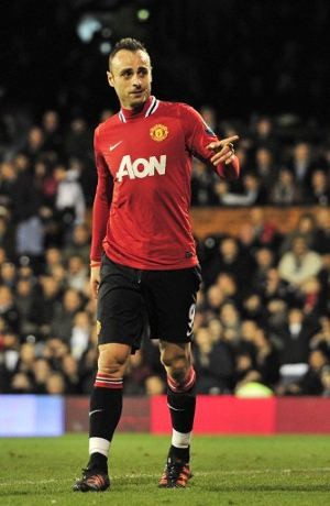 Leverkusen Tidak Mengejar Berbatov