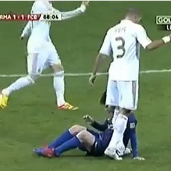 Mourinho Komentari Insiden Pepe-Messi