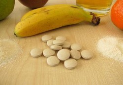 Agar Obat dan Makanan Tidak Saling Sebabkan Interaksi