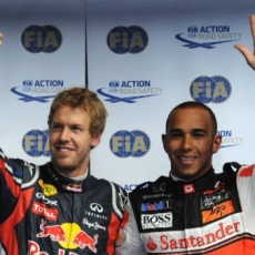 Alonso: Vettel Belum Sebaik Hamilton