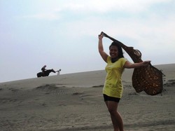 Melodi Pasir berbisik di Parangkusumo