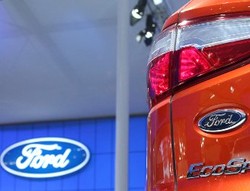 Ford Naikkan Gaji 20.000 Karyawan