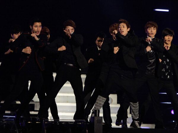 Aksi Super Junior di 21st Seoul Music Awards