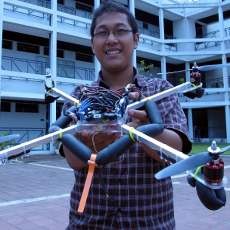 Quadcopter, Helikopter 4 Baling-baling untuk Pantau Lalu Lintas