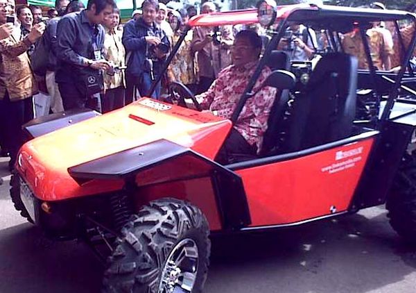 Gubernur Jabar Jajal Komodo & Buggy Car