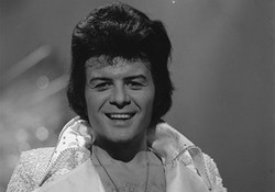 Bintang Glam Rock 70an Gary Glitter Umumkan Dirinya Telah Kembali Via Twitter