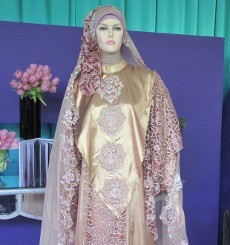 Busana Pengantin Princess Muslimah Karya Rabbani