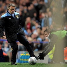 Mancini: Kans Juara Milik City, MU, dan Spurs