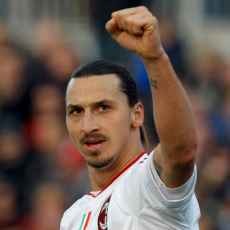 Ibra Dua Gol, Milan Gasak Novara 3-0