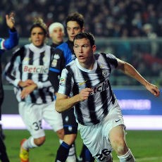 Juve Kokoh di Puncak Klasemen