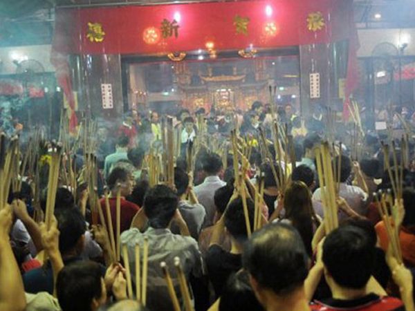 Seribu Doa di Tahun Naga