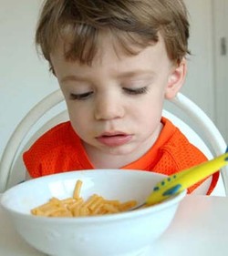 Si Kecil Menolak Makan? Cobalah Trik Ini!