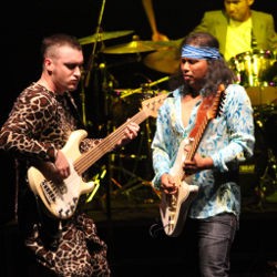 Musik Gugun Blues Shelter Bikin Once Terkesima