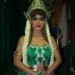 Mengintip Prosesi Ritual Jupe di Pantai Selatan