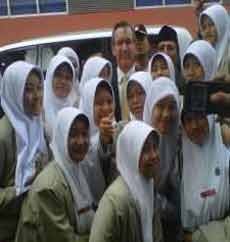 Dubes AS Ziarah ke Makam Gus Dur 