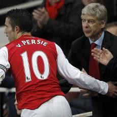 Van Persie Bantah Ada Masalah dengan Wenger