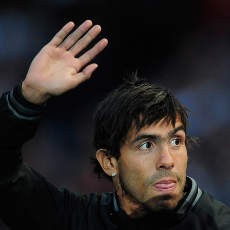 PSG Tak Jadi Beli Tevez