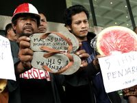 Bawa Sandal Jepit, PETISI 28 Demo KPK