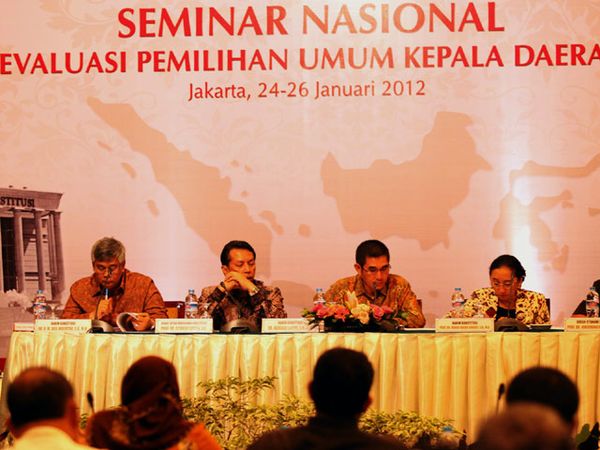 Evaluasi Pemilu Kada di MK