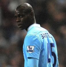 Lindungi Balotelli atau Ia Akan Pergi!