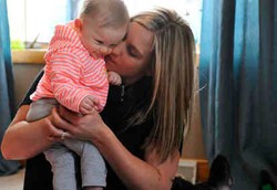 Berbekal 1 Sperma, Suami Istri Ini Akhirnya Punya Anak