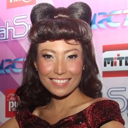 Ayu Dewi Berterima Kasih pada Pria yang Meminangnya